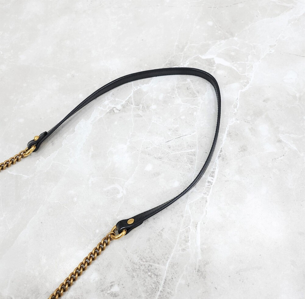 [럭스유] 구찌 GG 마몬트 마틀라세 체인 숄더백