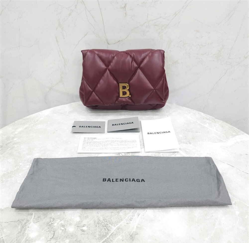 [럭스유] 발렌시아가 B 로고 터치 퍼피 퀄팅 클러치