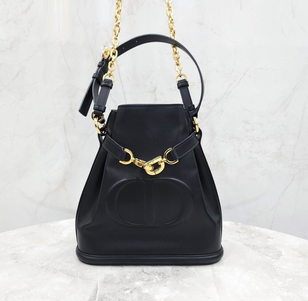 [럭스유] 디올 쎄 디올 블랙 CD 미디엄 백 M2271UBHA_M900