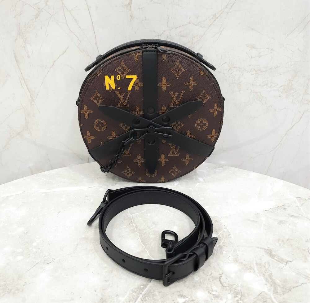 [럭스유] (새상품) 루이비통 한정판 No7 모노그램 휠박스 크로스백