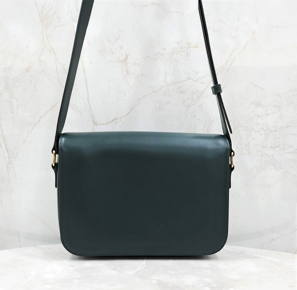 [럭스유] 셀린느 그린 클래식 트리옹프 숄더백 미디움 187363BF4