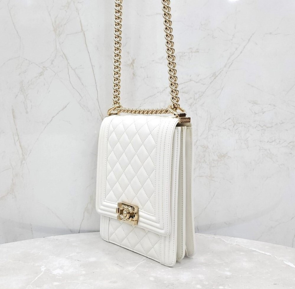 [럭스유] 샤넬 화이트 보이 샤넬 플랩백 금장 27번대 AS0130