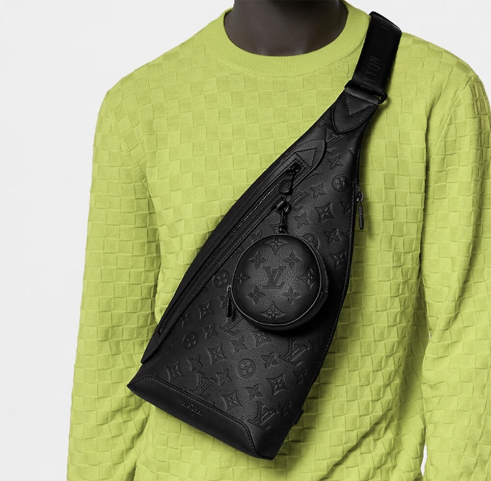 [럭스유] 루이비통 쉐도우 모노그램 듀오 레더 슬링백 M21890