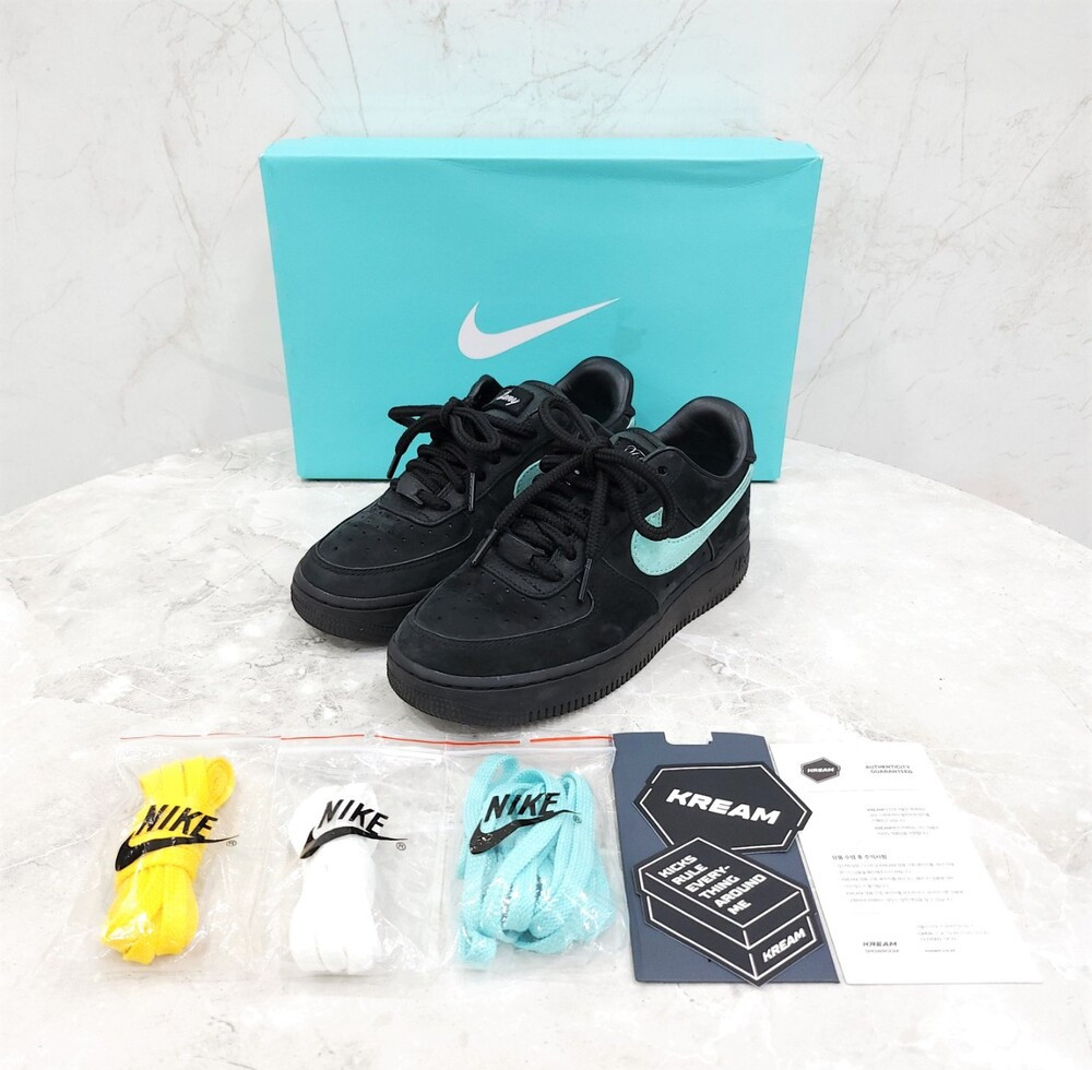 [럭스유] 230 / 나이키 X 티파니앤코 에어포스1 로우