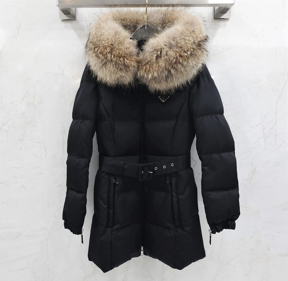 [럭스유] 38 / 프라다 코요테퍼 다운 패딩 점퍼 291534