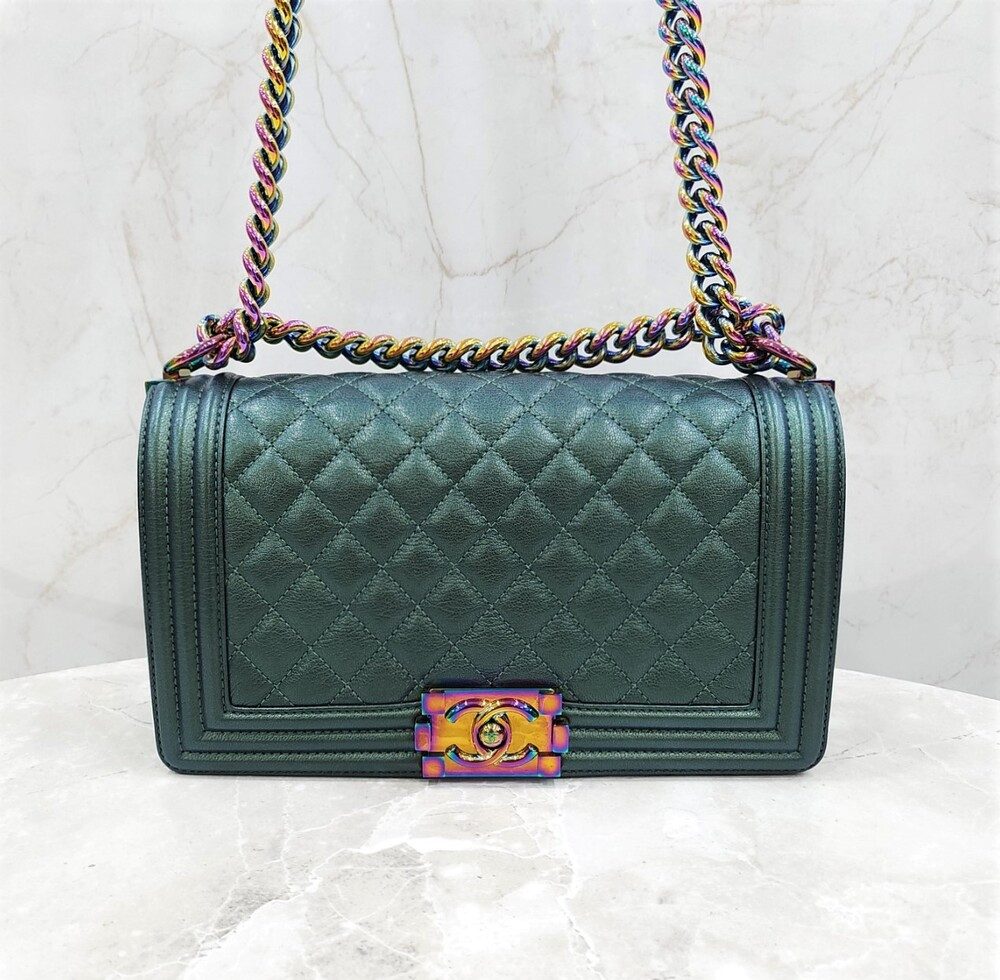 [럭스유] 샤넬 레인보우 보이백 미디움 플랩백 21번대 A67086