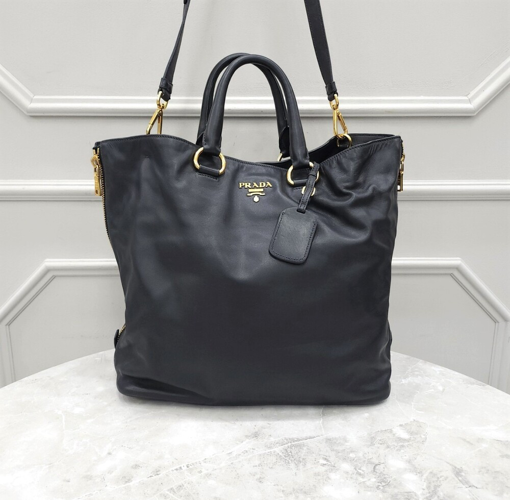 [럭스유] 프라다 소프트 카프 쇼퍼백