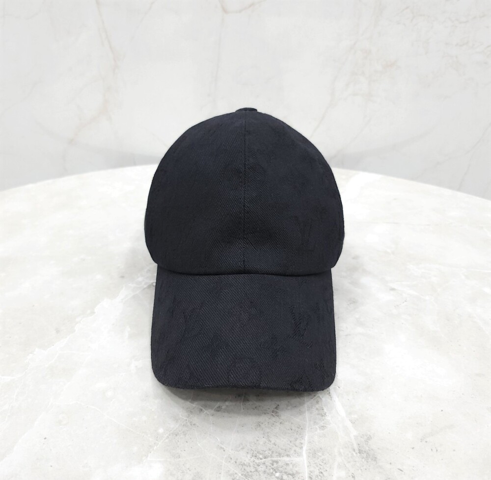 [럭스유] 루이비통 블랙 모노그램 데님 에센셜 볼캡 58