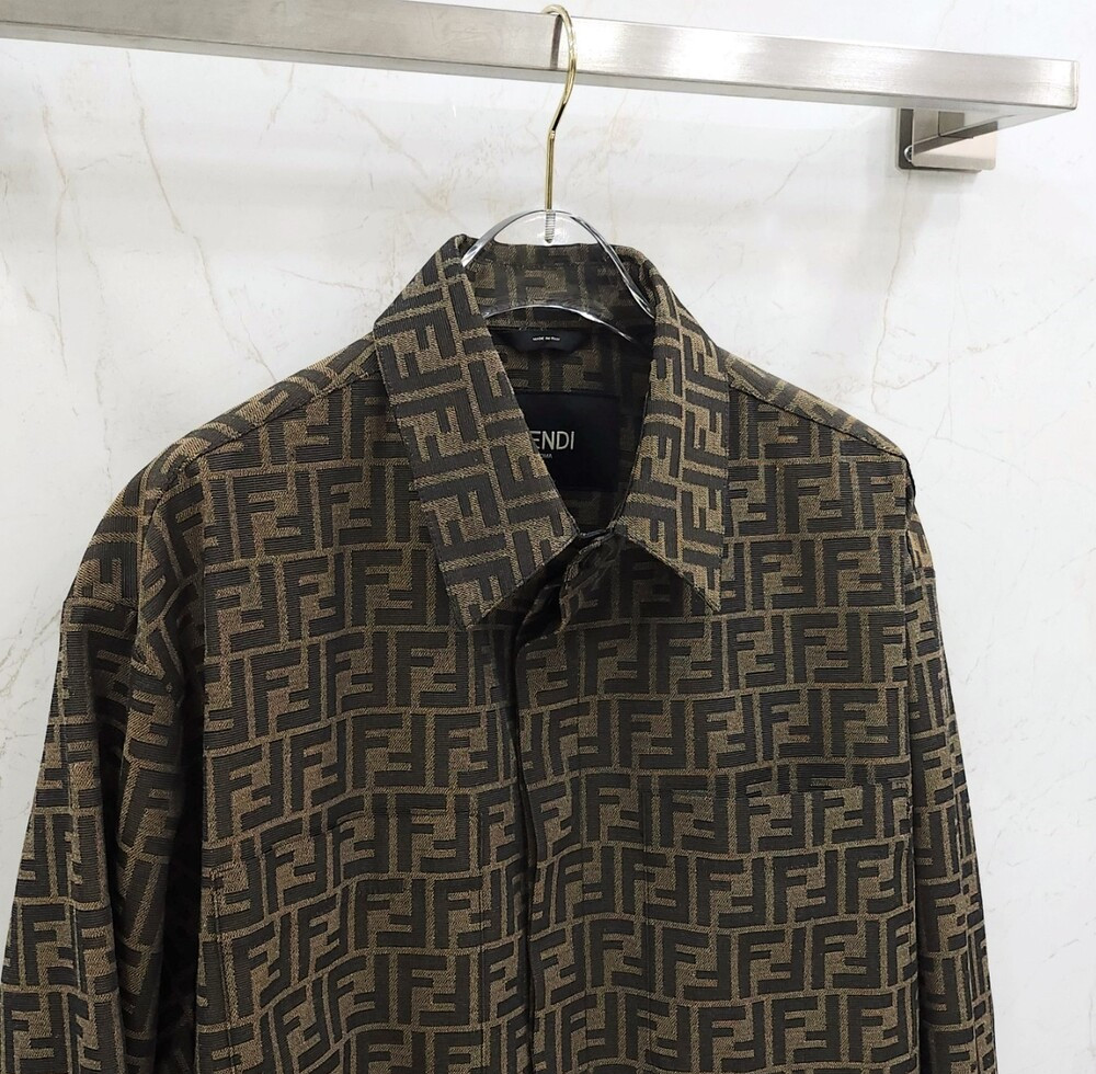 [럭스유] 52 / 펜디 FF 로고 패브릭 오버 셔츠 자켓 FW1141A6WJF1440