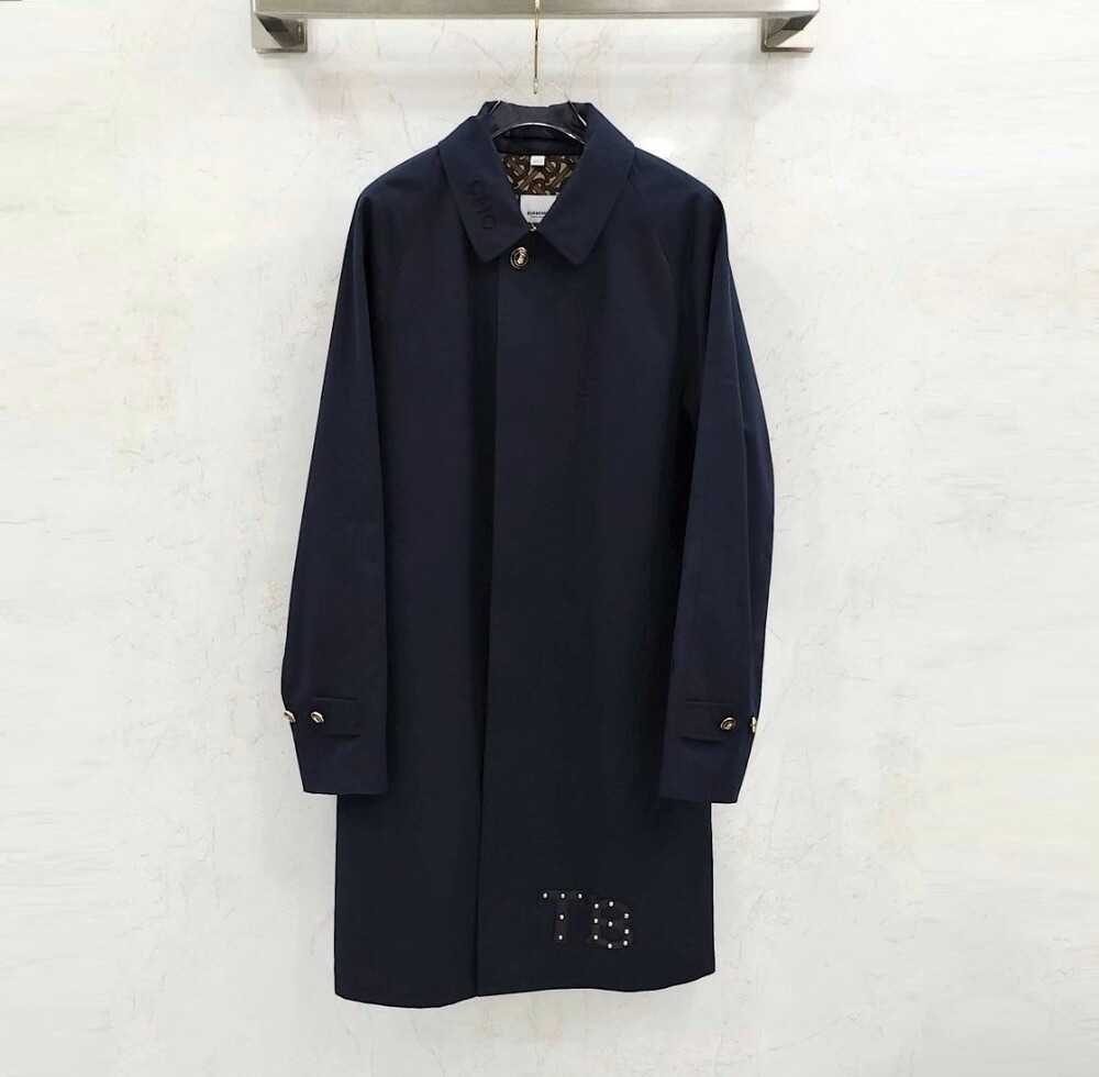 [럭스유] (새상품) 46 / 버버리 토마스 리미티드 TB자수 로고 트렌치코트