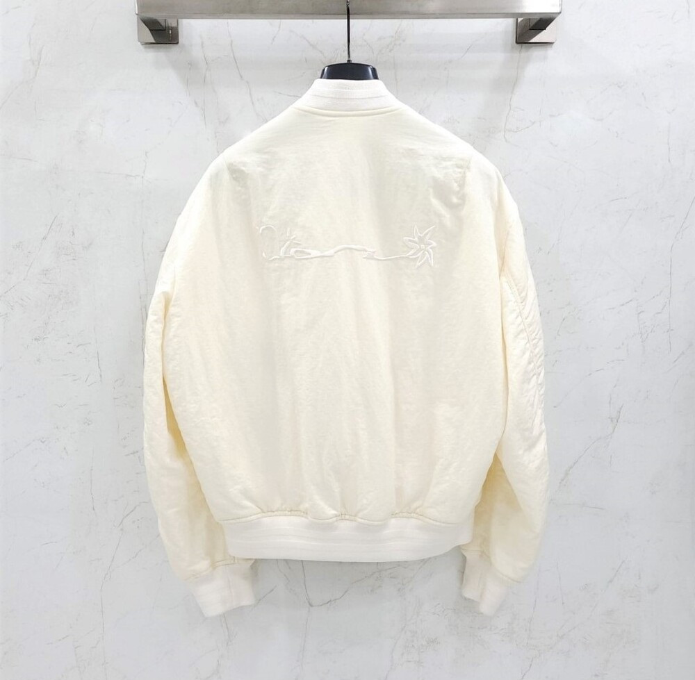 [럭스유] 50 / 디올 X 캑터스 잭 자수 로고 봄버 자켓