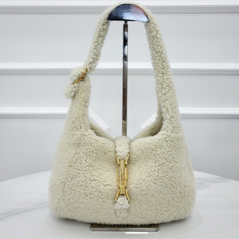 [미다스] 구찌 재키 1961 스몰 숄더백 시어링 하프문 636709