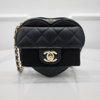 [미다스] 샤넬 하트백 스몰 램스킨 블랙 금장 32번대 AP2784