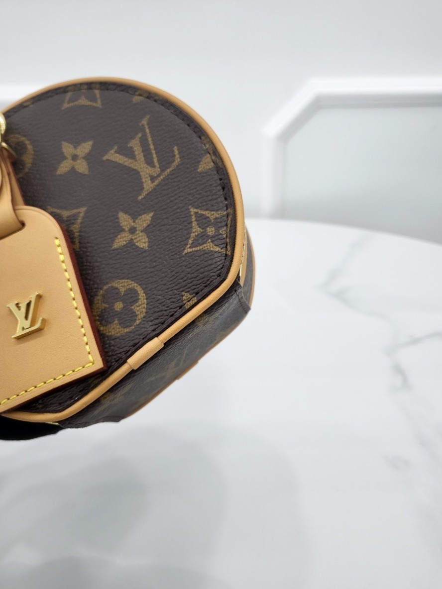 [미다스] 루이비통 모노그램 부아뜨 샤포 숄더백 M44699 내장칩