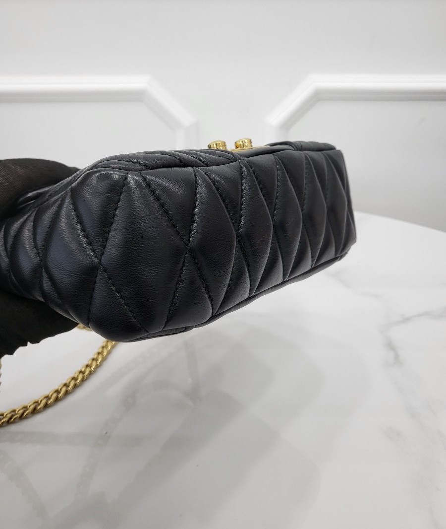 [미다스] 미우미우 마틀라세 나파 체인 플랩 숄더백 5BD224