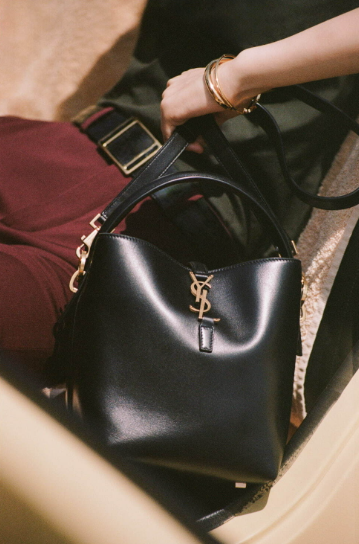 [미다스] 생로랑 LE 37 스몰 버킷백 749036