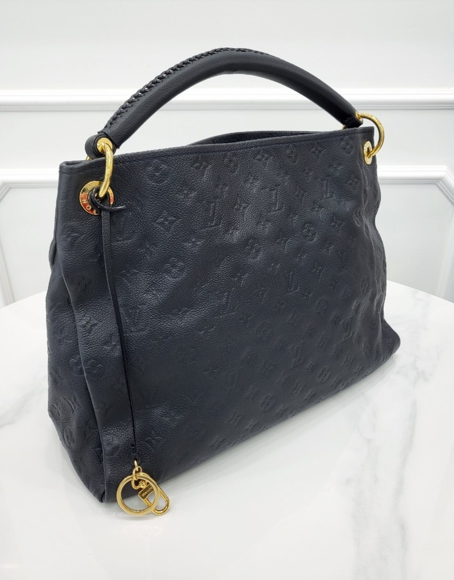 [미다스] 루이비통 앗치 MM 앙프렝뜨 숄더백 다크네이비 M93448