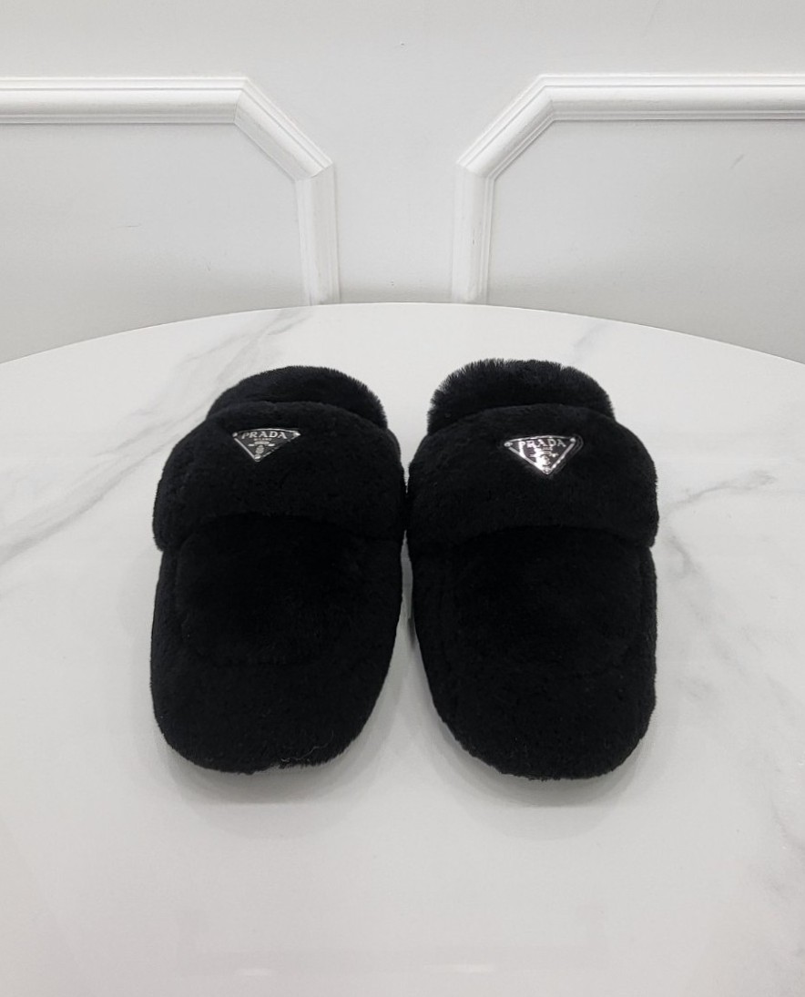 [미다스] 프라다 삼각로고 시어링 뮬 블랙 1D109N 35.5 새상품