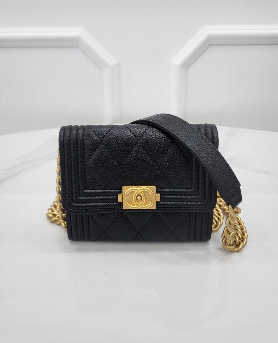 [미다스] 샤넬 캐비어 보이 플랩 체인 미니백 금장 AP2206 31번대