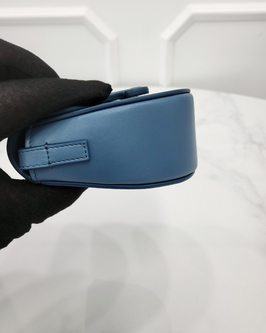 [미다스] 셀린느 퀴르 트리오페 미니 베사체 10J303DPQ