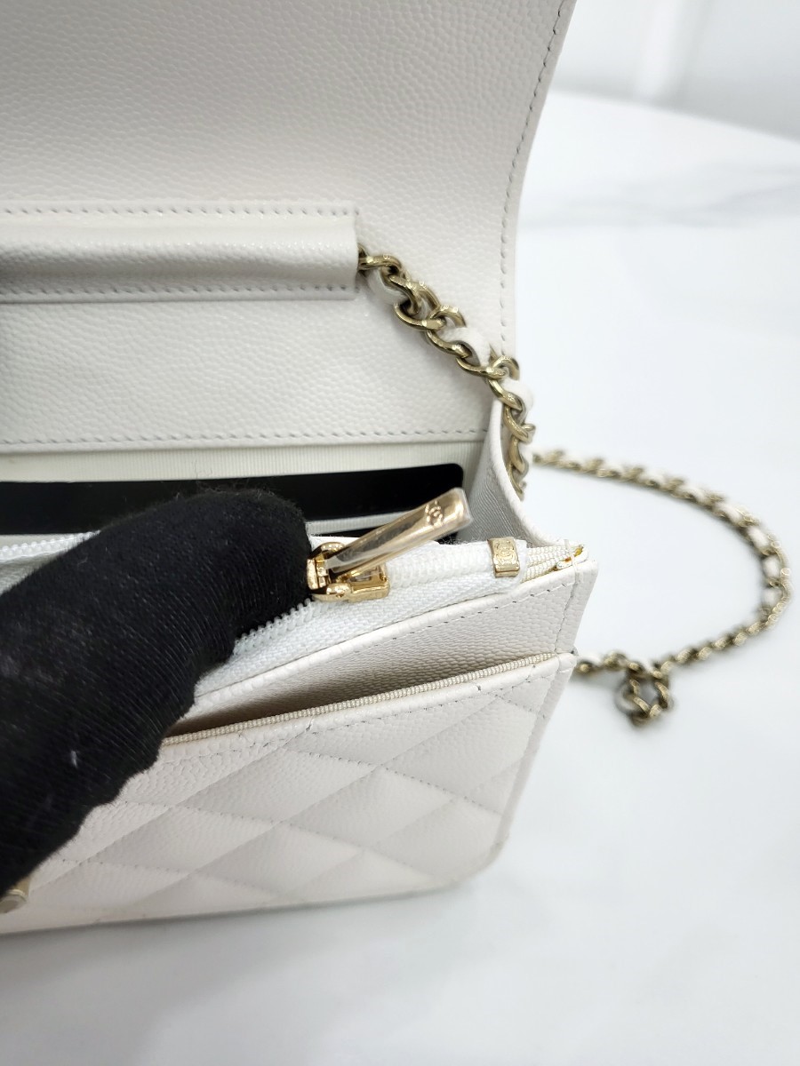 [미다스] 샤넬 클래식 WOC 캐비어 화이트 샴페인골드 내장칩 AP0250